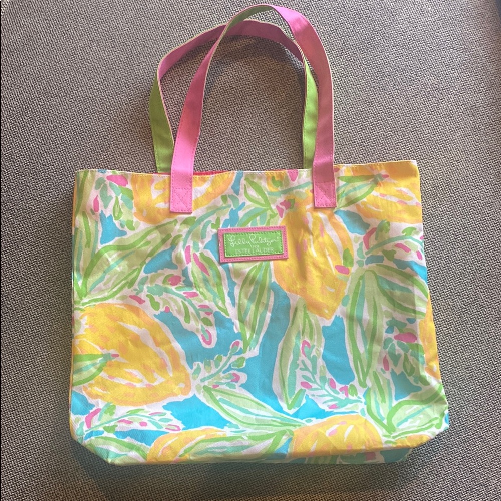 Cute Lilly Pulitzer Lined Tote Bag with Yellow Lemons on Blue Hot Pink Interior